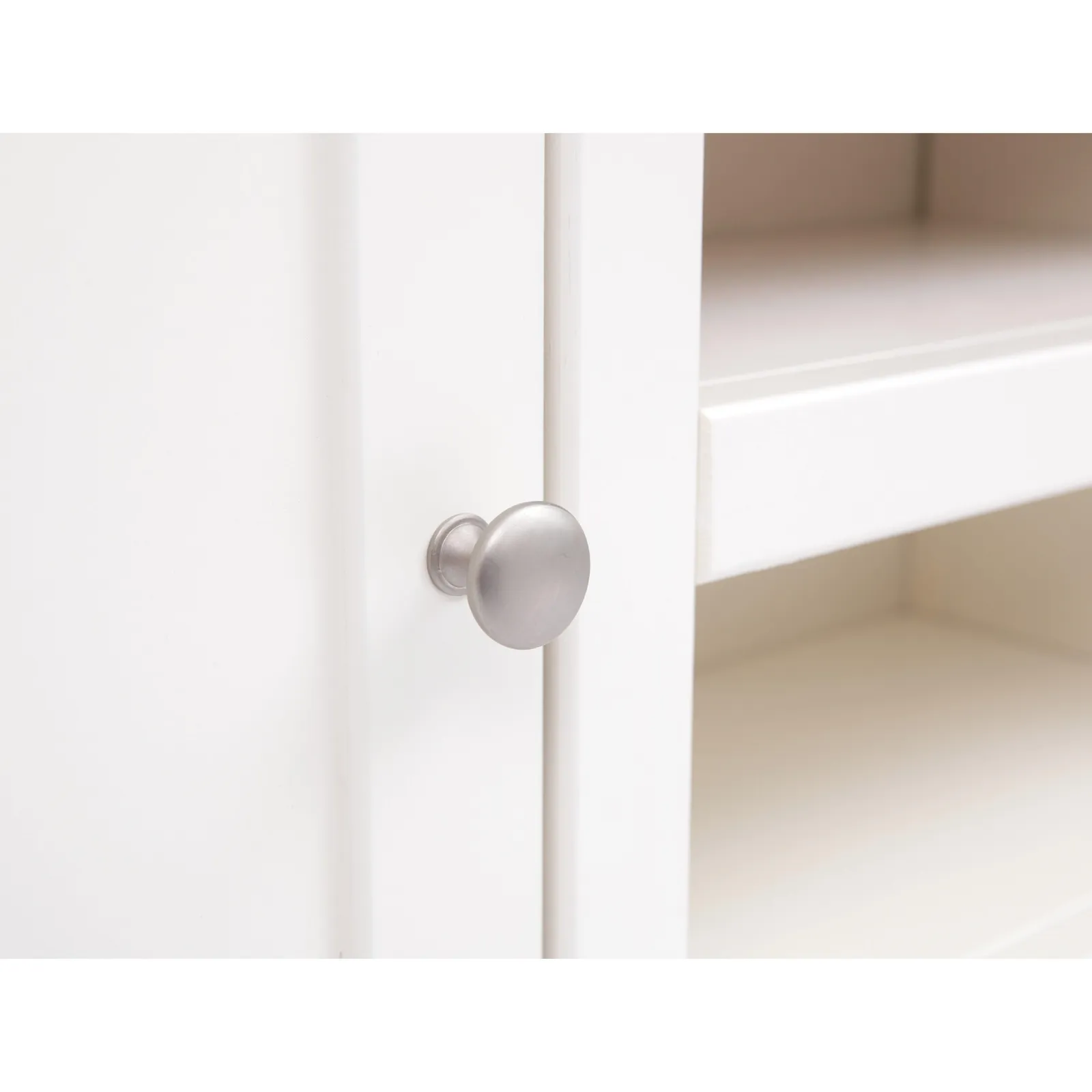Cabinet Bits Tropea Off-White 2 Door TV Cabinet Chrome Knob 5