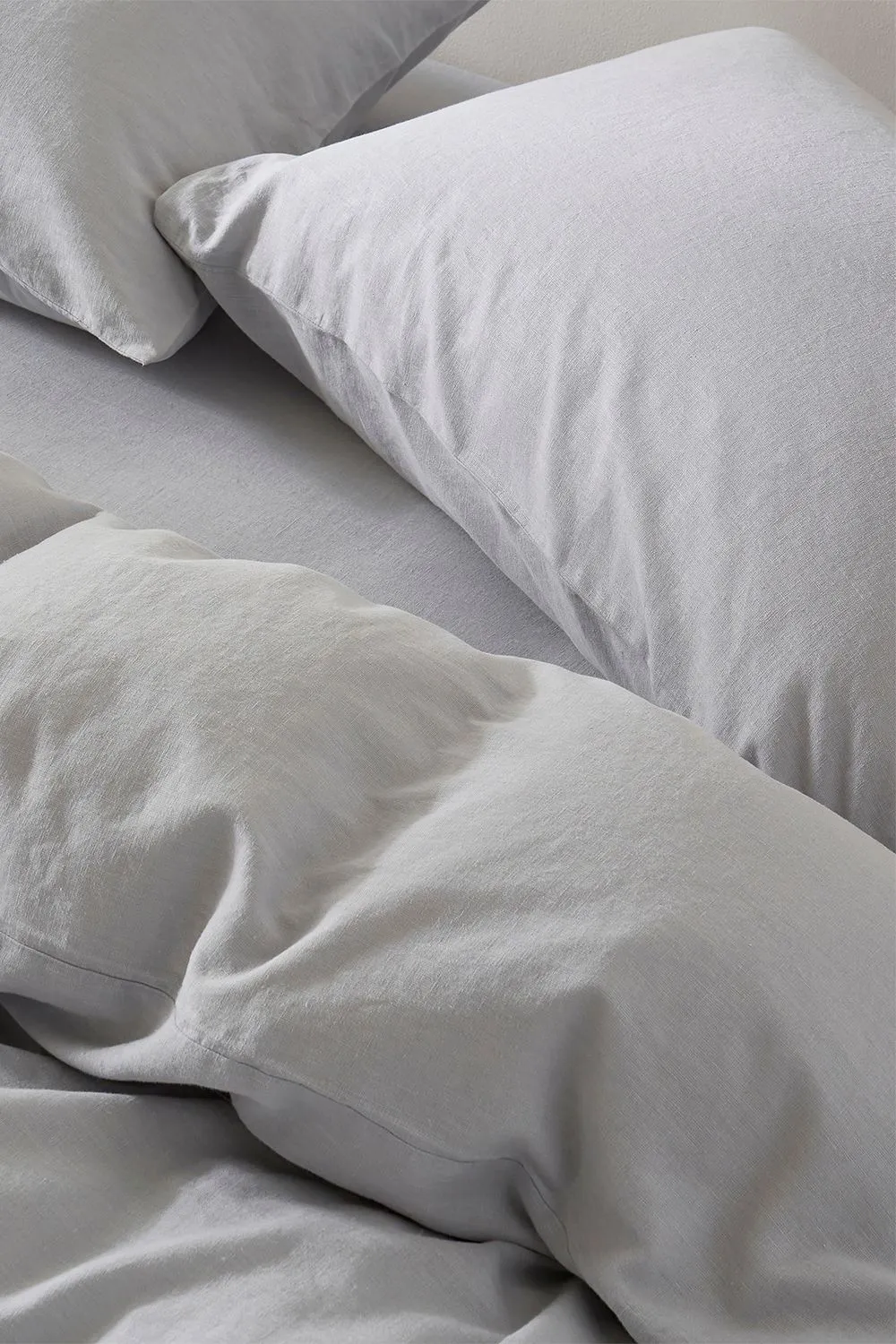 Martex Touch of Linen Housewife Pillowcase Pair in Pale Blue 3