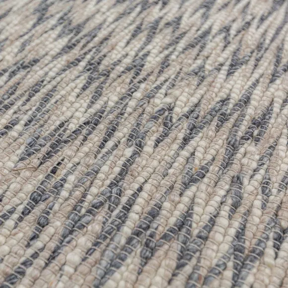 Rian Chevron Wool Rug 2