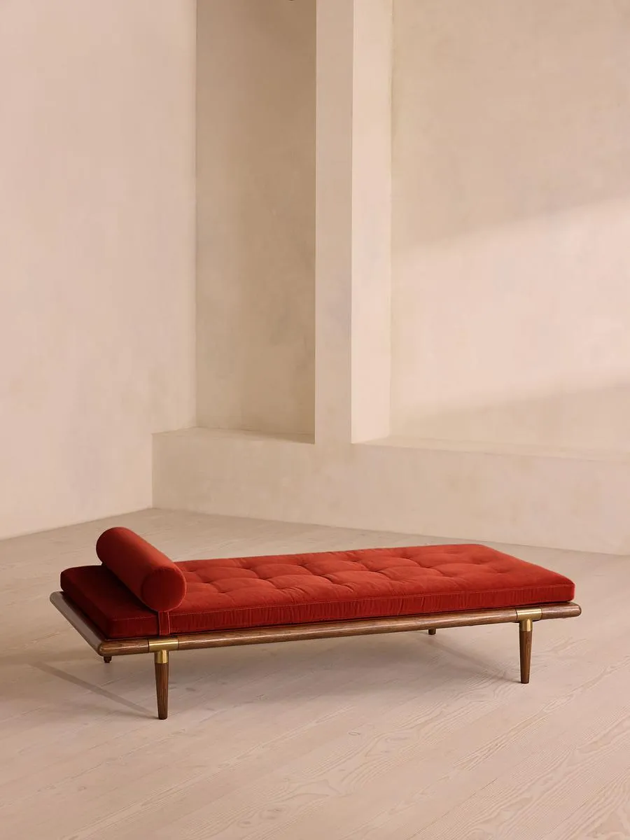 Theodore Daybed, Rust Velvet