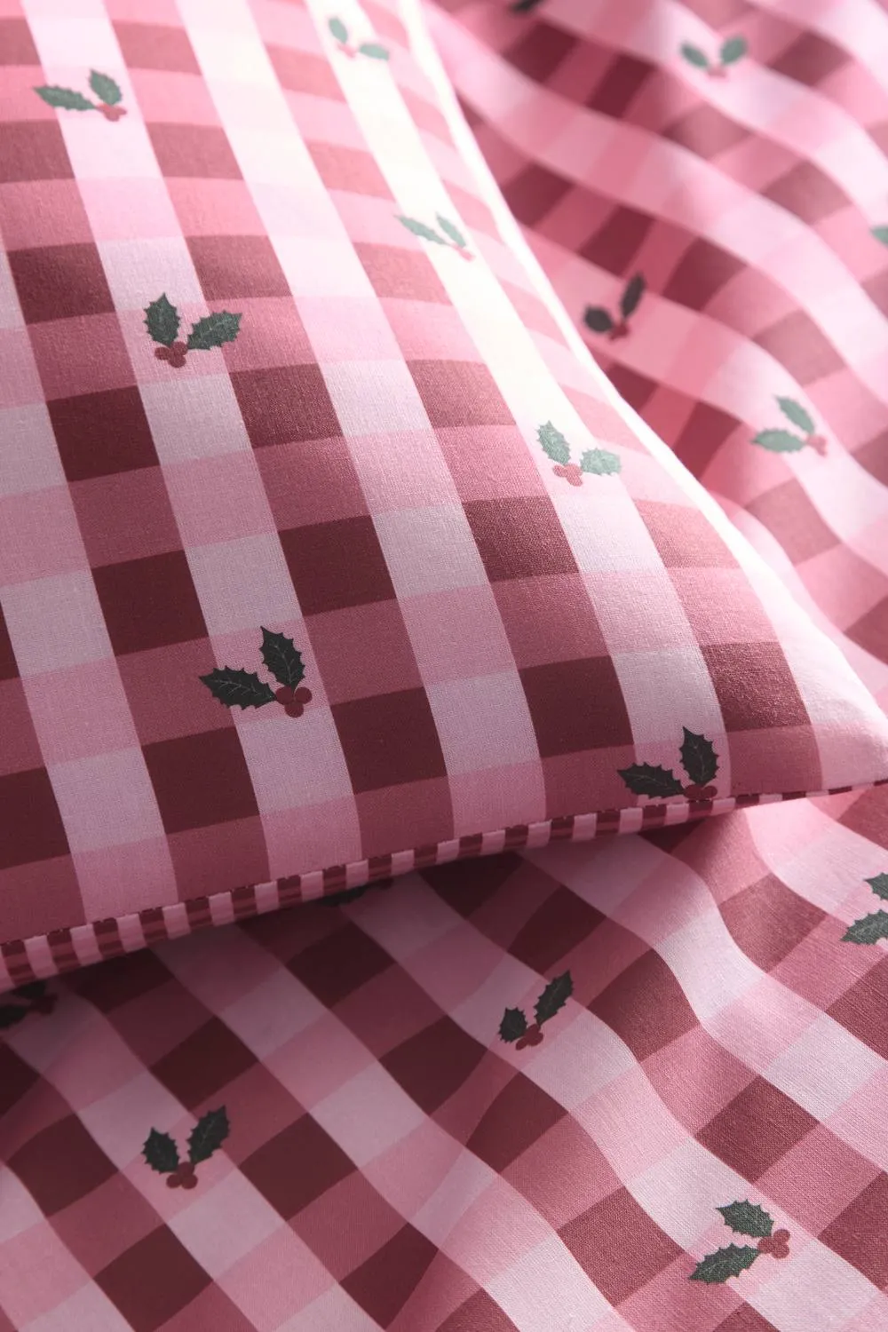 Fusion 'Holly Gingham' Easy Care Festive Duvet Cover Set in Red 3