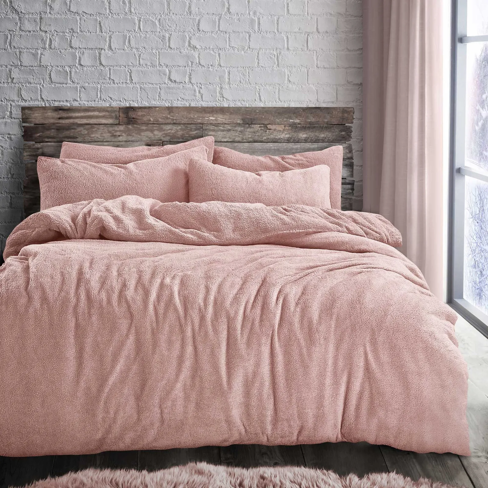 Velosso Plain Teddy Warm & Cosy Duvet Cover & Pillowcase Set in Baby Pink