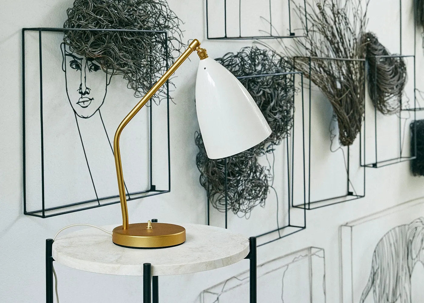 Gubi Gräshoppa Table Lamp Black 3