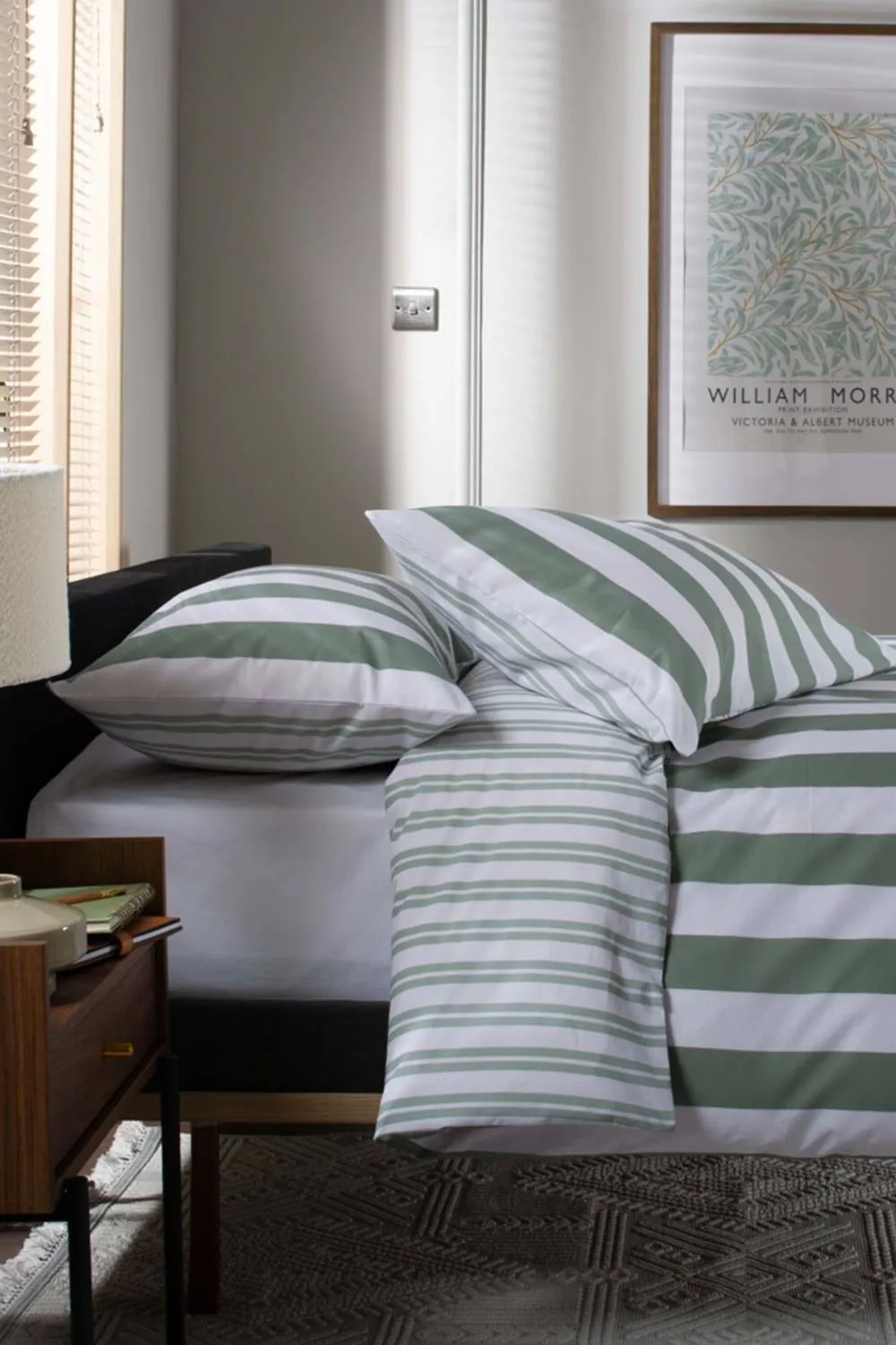 Deyongs High Point Stripe Easy Care Duvet Set in Green 2