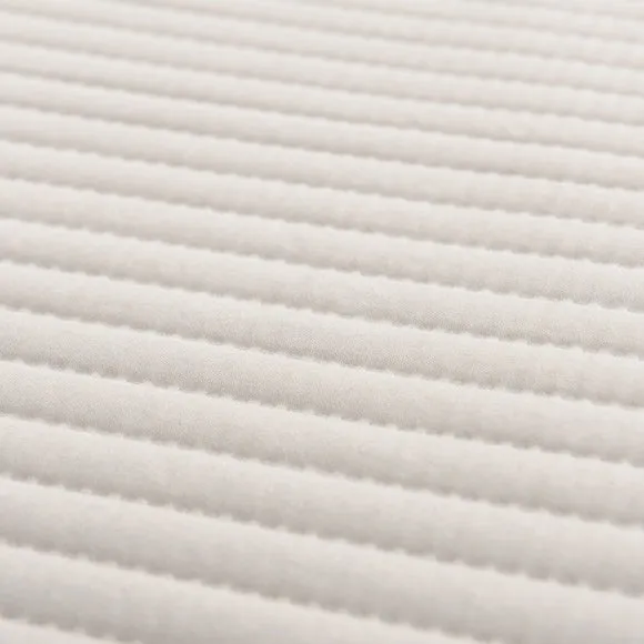 Spencer Pinsonic Bedspread 3