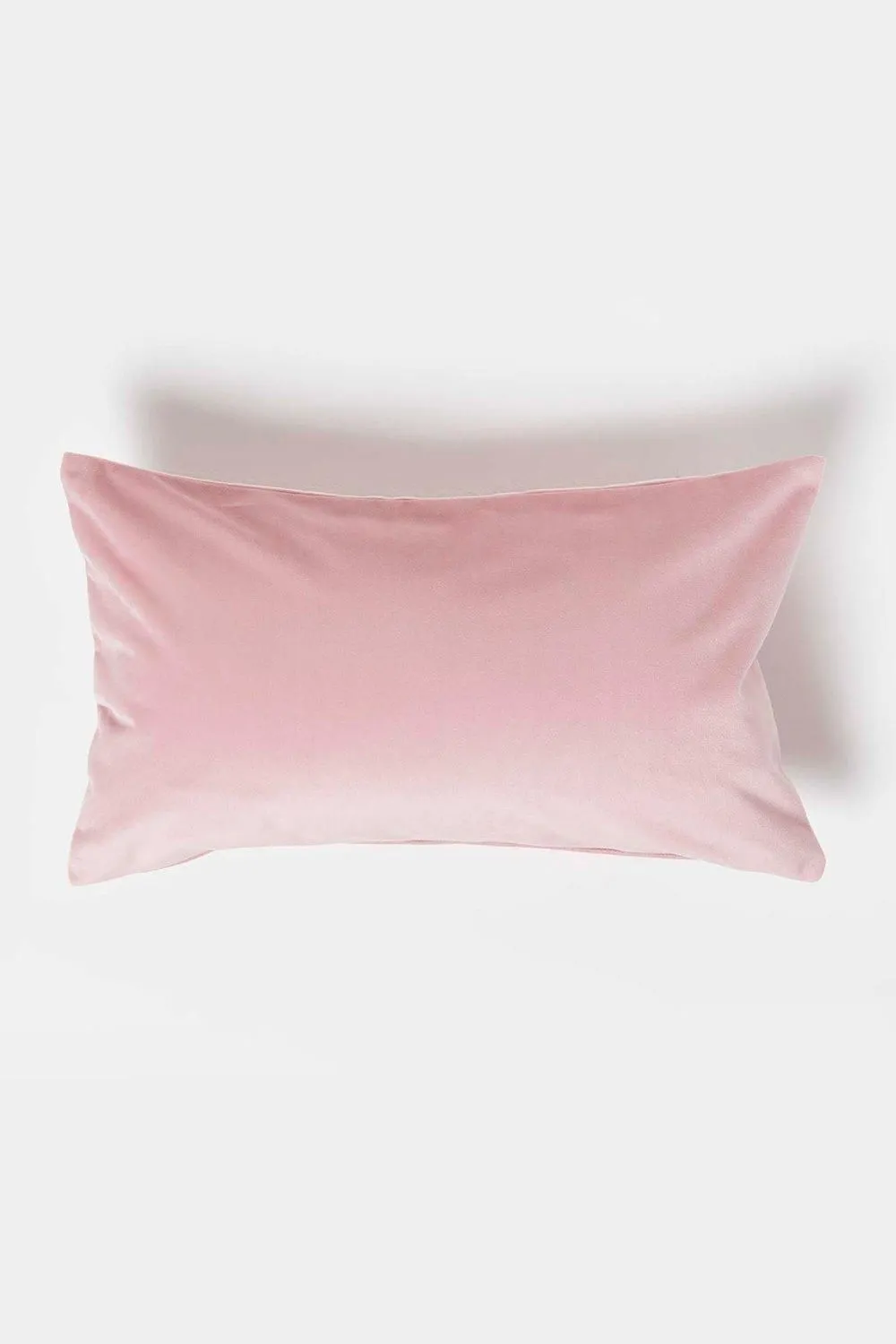 Homescapes Luxury Soft Velvet Cushion in Pink 1