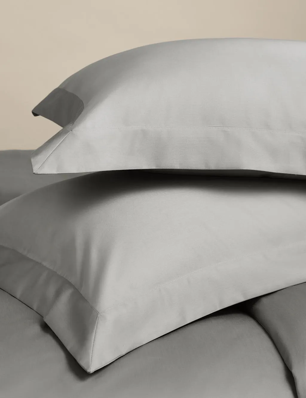M&S 2 Pack Egyptian Cotton 400 Thread Count Silky Oxford Pillowcases Dove