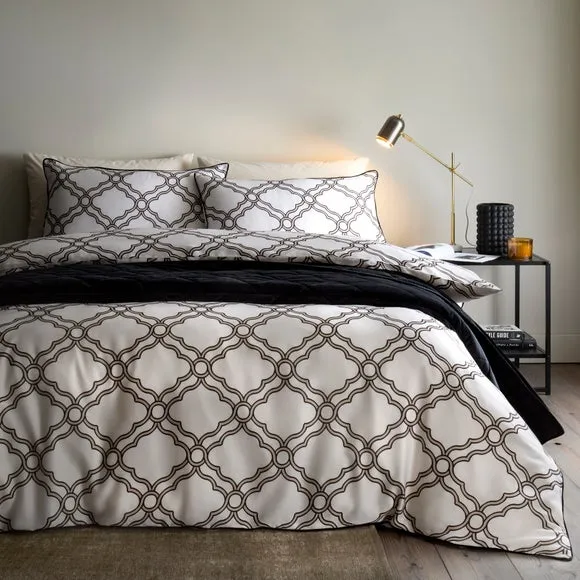Hudson Trellis 100% Cotton Duvet Cover & Pillowcase Set 1