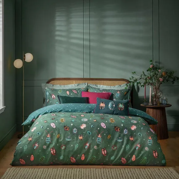 Furn. Beetalis Reversible Duvet Cover and Pillowcase Set