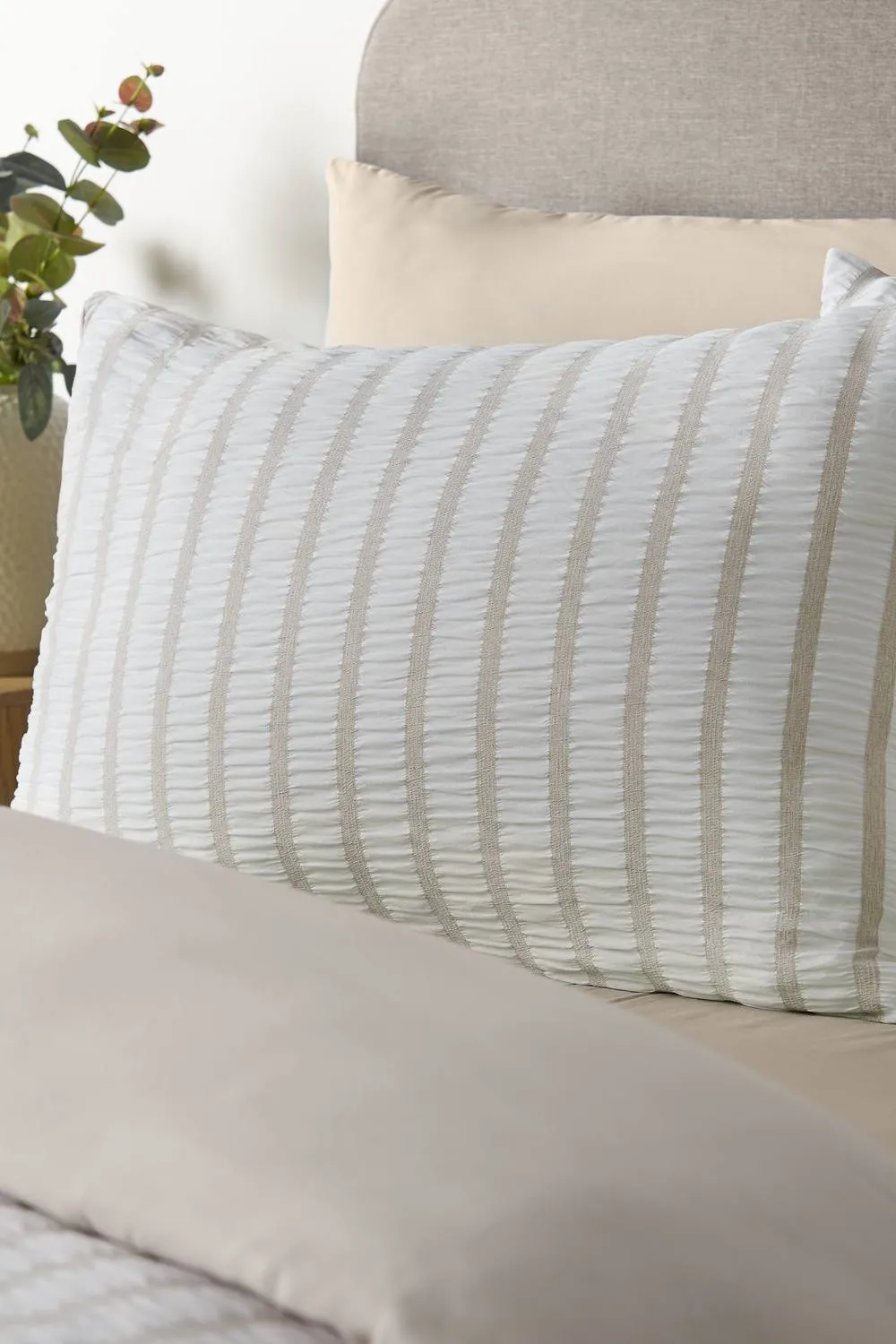 Catherine Lansfield 'So Soft Seersucker Stripe' Duvet Cover Set in Natural 2