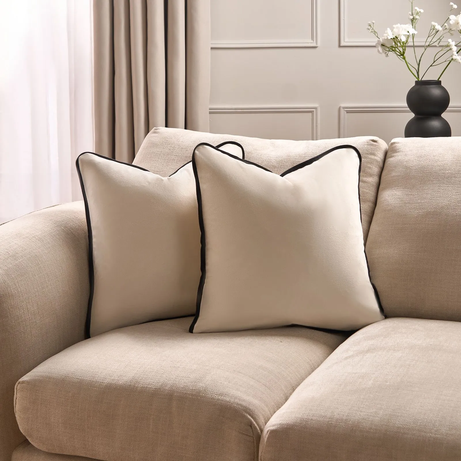 OHS 4 x Piped Edge Matte Velvet Cushion Covers Home Decor Set in Cream