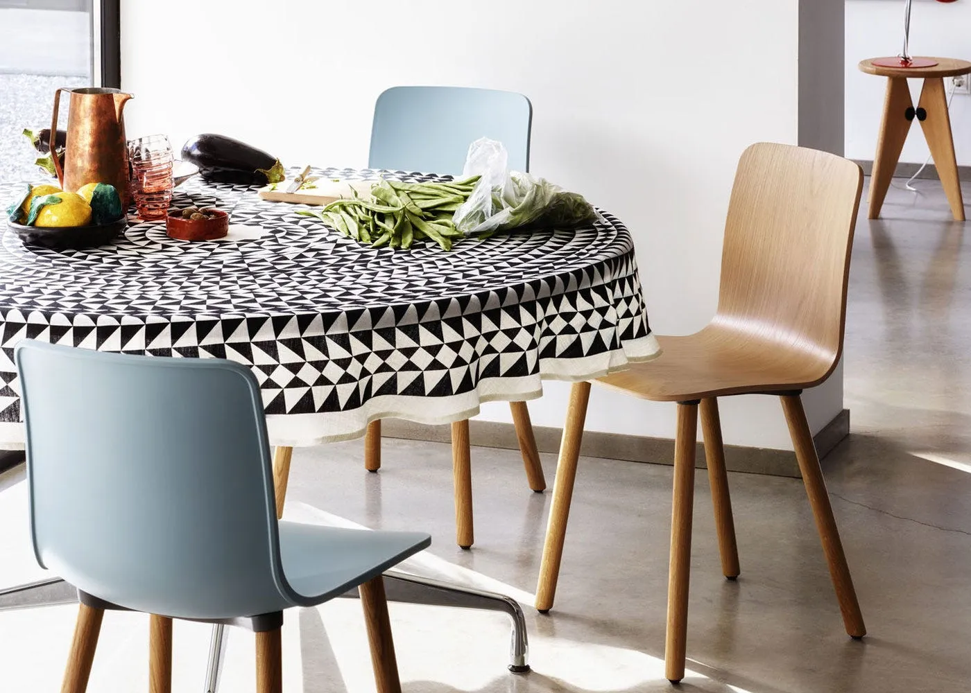 Vitra HAL Ply Chair Dark Oak 2