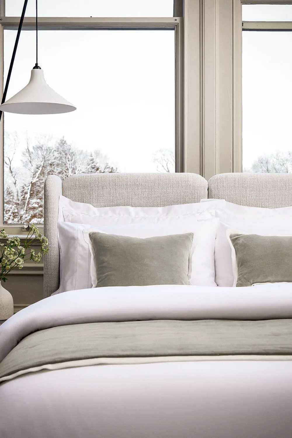 CHRISTY 'Balmoral' Luxury Cotton Sateen Hotel Duvet Cover Sets in White 2