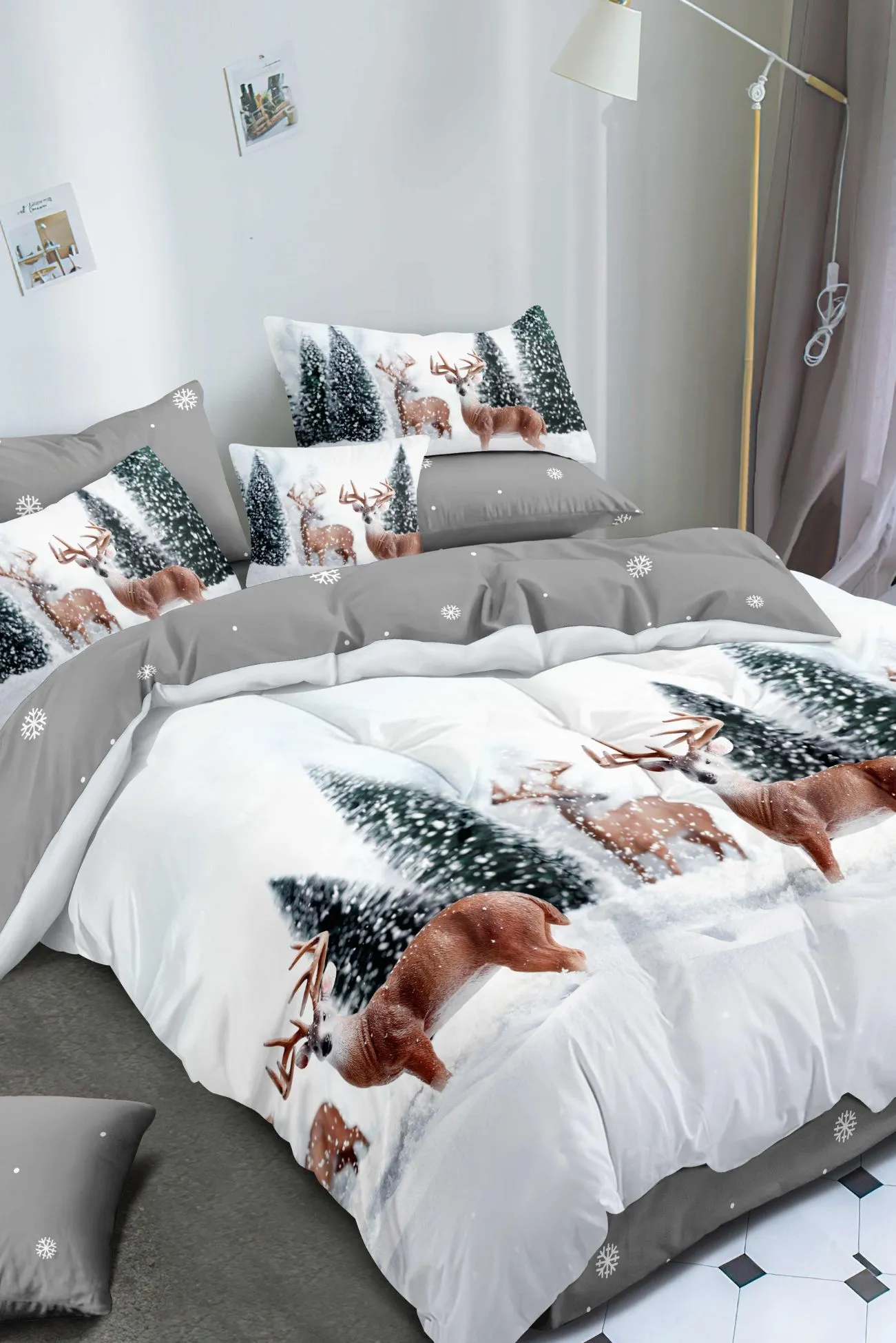 Ezysleep Winter Scene Christmas Duvet Set in White 2