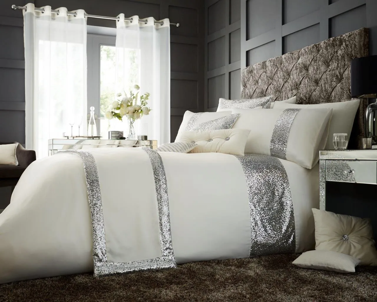 Smart Living Premium Polycotton Glamorous Duvet Cover With Pillowcases in Cream