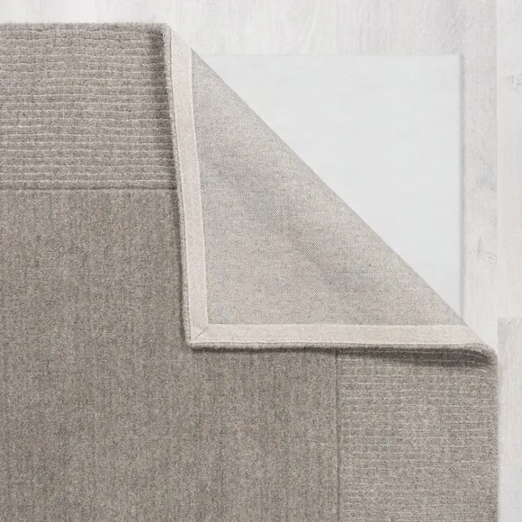 Boston Wool Border Rug 5