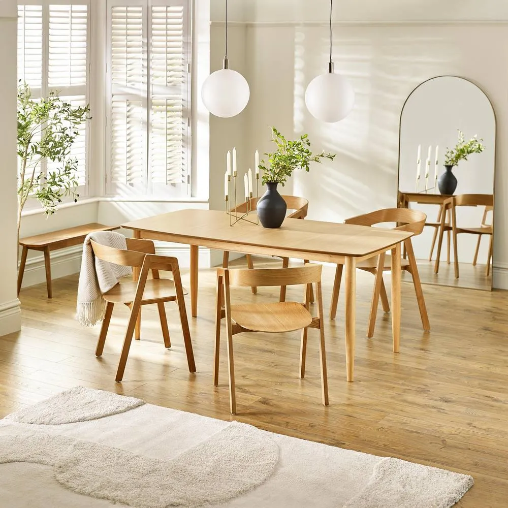 FurnitureboxUK Leif Oak Effect Rectangular Extending Table & 4 Masa Oak Dining Chairs in Light Oak