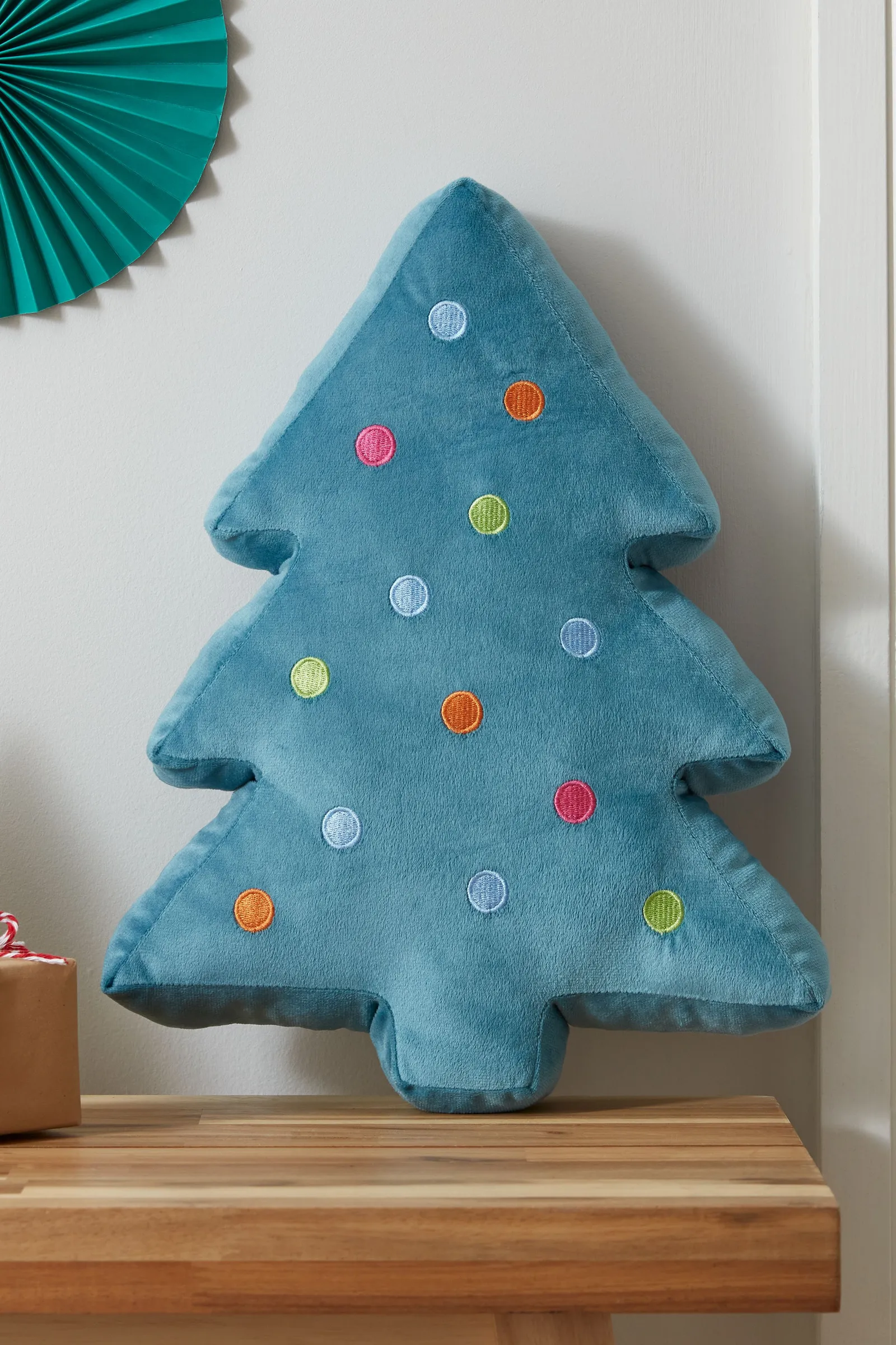 Catherine Lansfield 'Christmas Tree' 3D Shaped Cushion in Green
