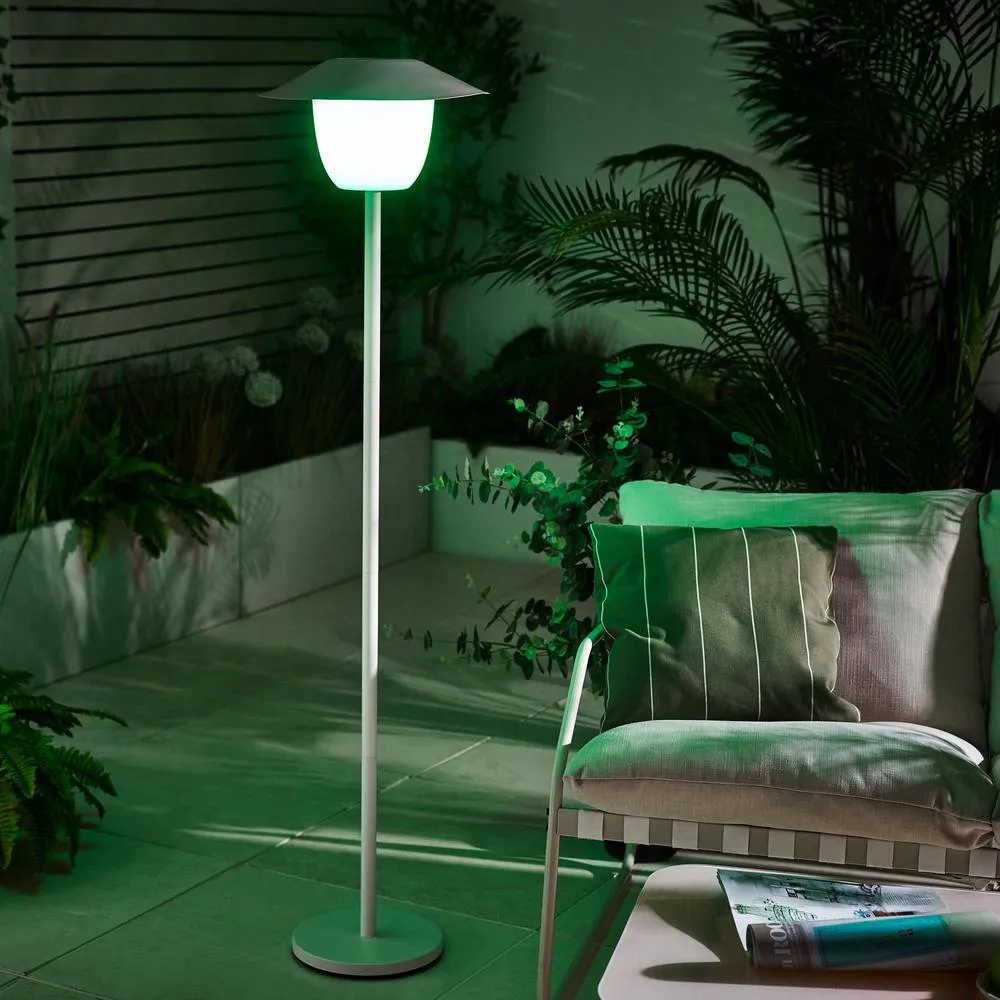 FurnitureboxUK Veya White Solar Outdoor Floor Light 6
