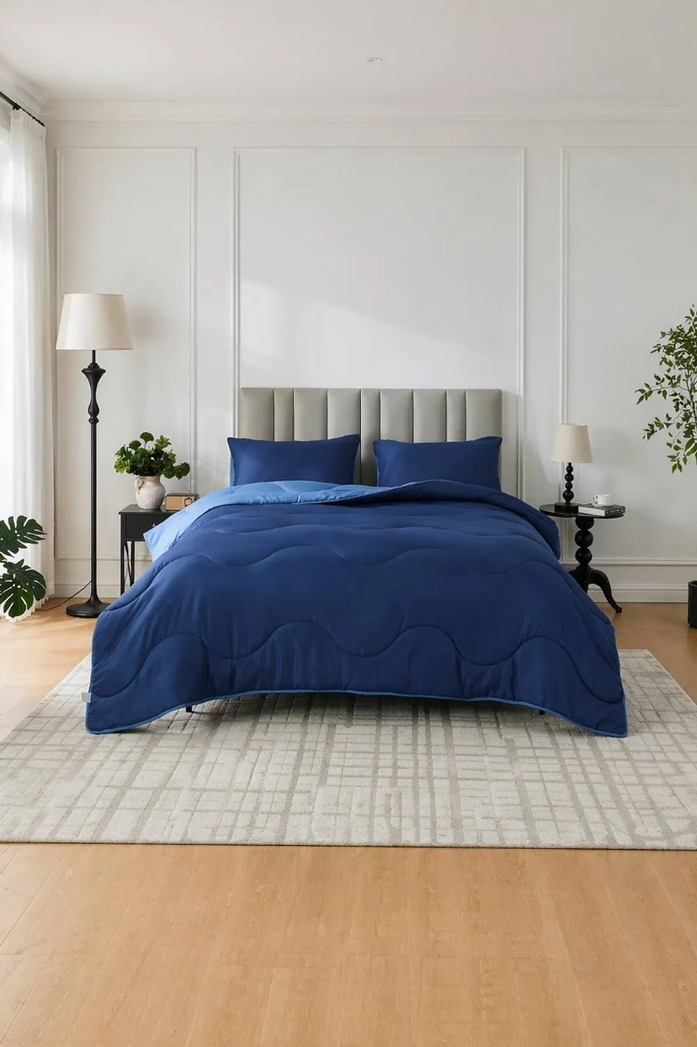 Dyzi 10.5 Tog Supersoft Microfibre Duvet - Coverless or Covered Set in Navy