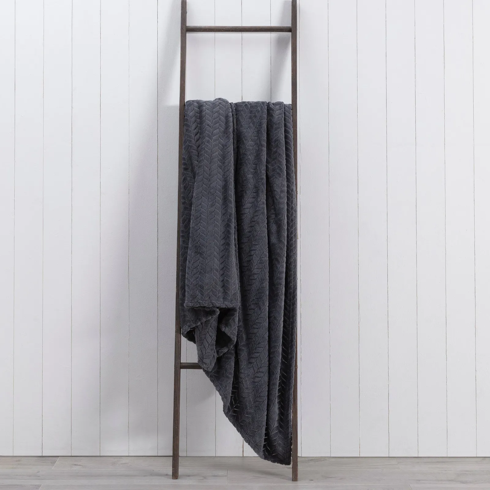 Amelia Fleece 200cm x 200cm Throw Charcoal