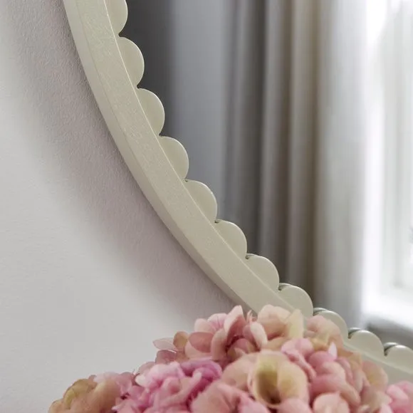 Remi Scalloped Round Wall Mirror 2