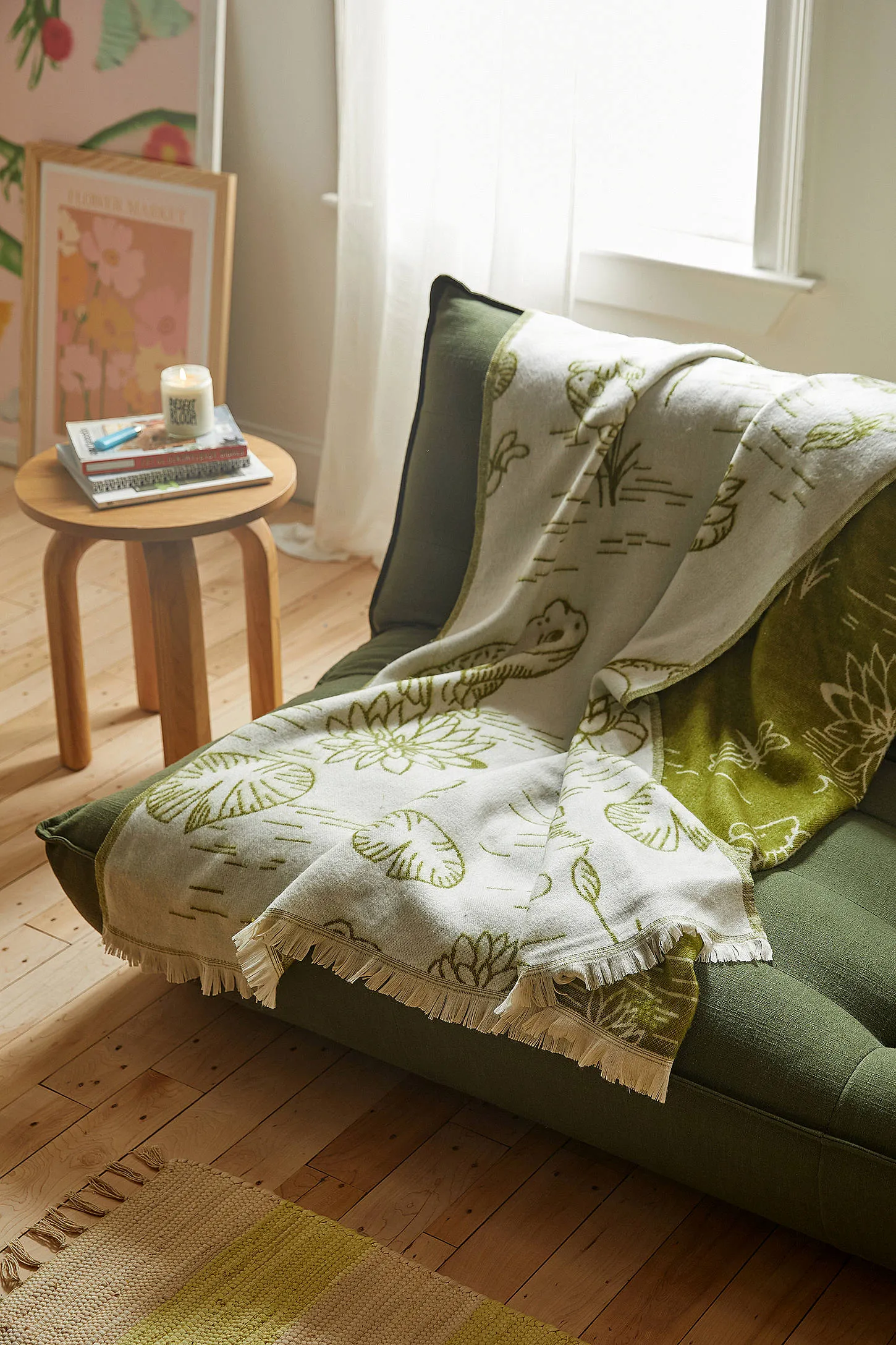 Froggy Toile Throw - Green 2