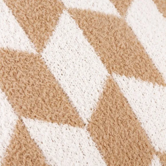 Furn. Olsen Geometric Square Cushion 2