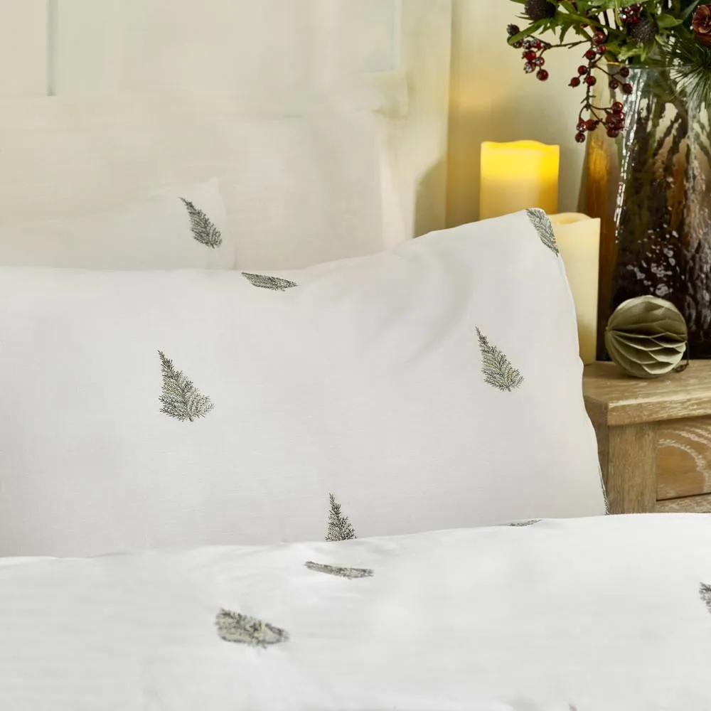 Wylder Winter Forest 100% Cotton Embroidered Duvet Cover Set in White 2