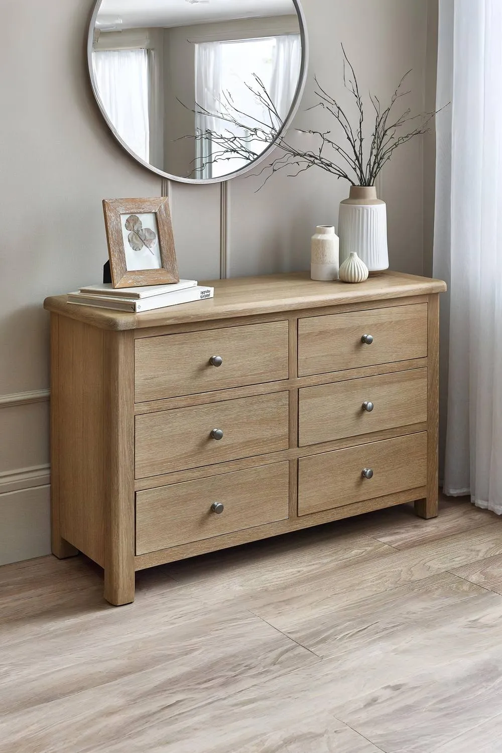 Julian Bowen Memphis 6 Drawer Wide Chest in Light Oak 2