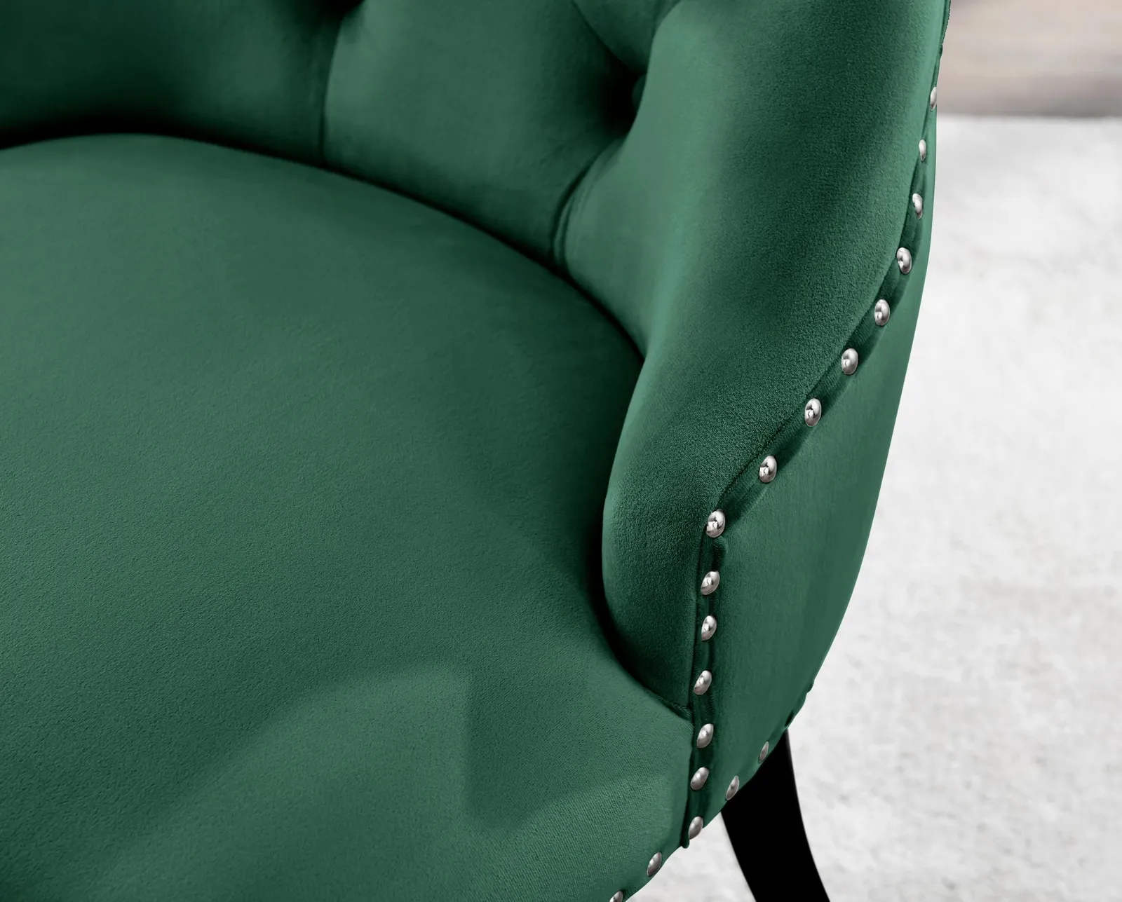FurnitureboxUK Set of 2 Belgravia Deep Padded Soft Velvet & Chrome Knockerback Dining Chairs With Black Powder Coated Legs in Green 6