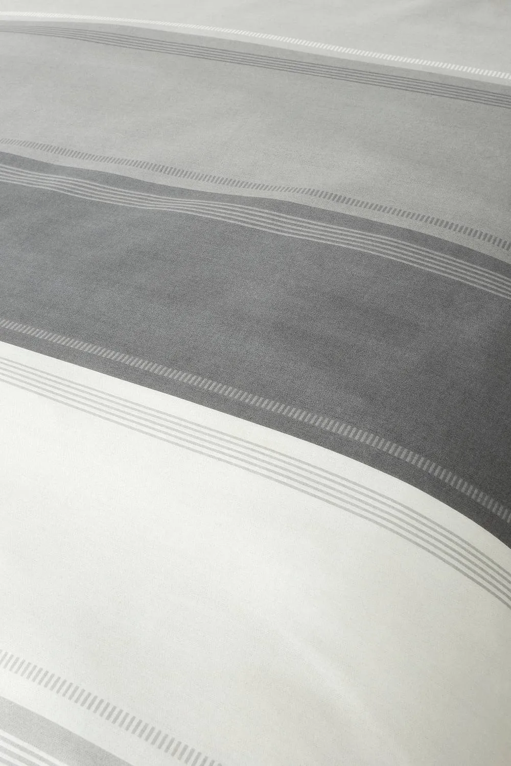 Fusion 'Betley' Classic Wide Stripe Duvet Cover Set in Grey 3