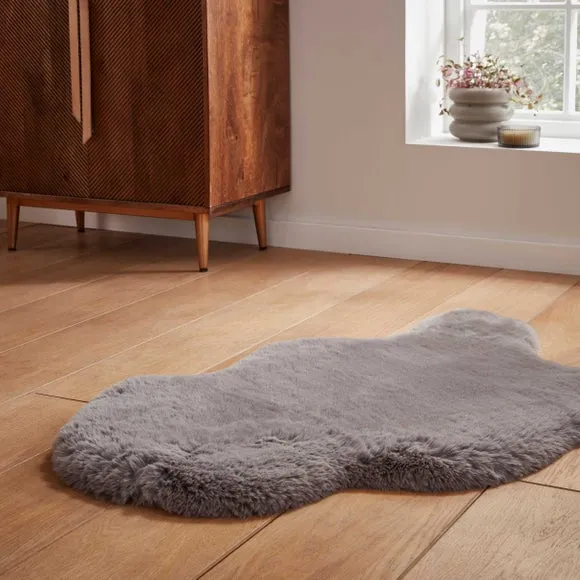 Super Teddy Faux Sheepskin Rug 2