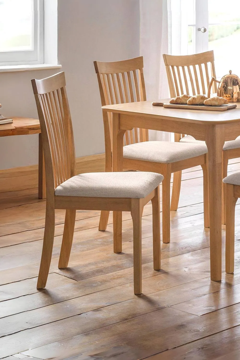 Julian Bowen Ibsen Dining Chair (Set of 2) in Light Oak