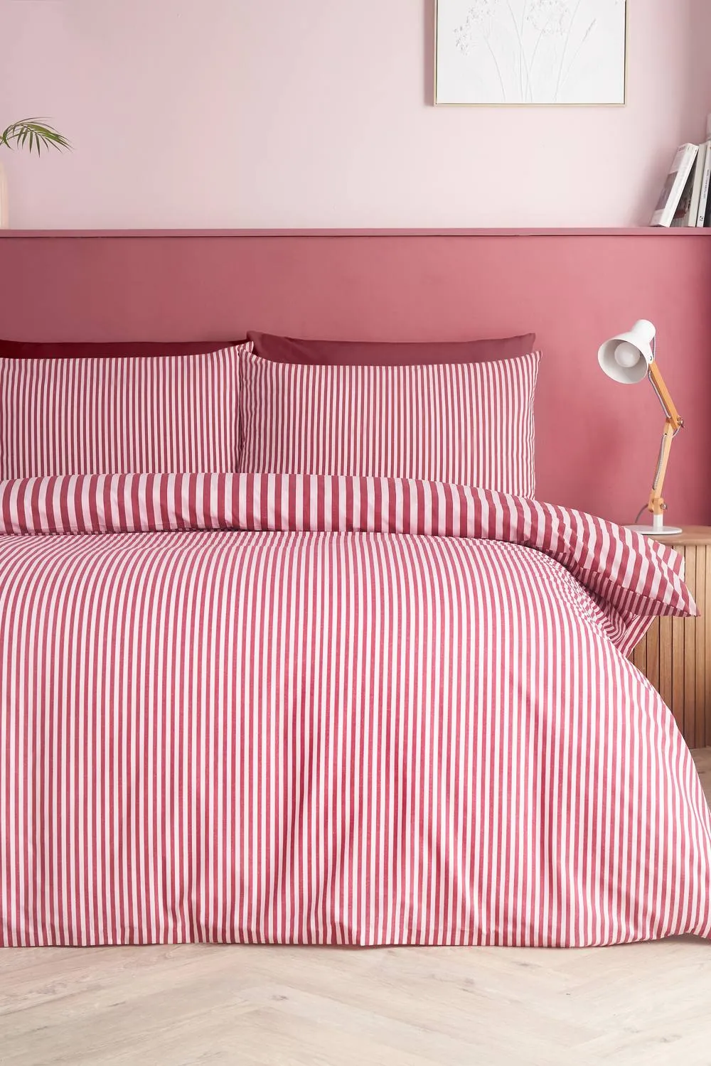 Catherine Lansfield 'Epping Textured Stripe' Reversible Duvet Cover Set in Burgundy 2