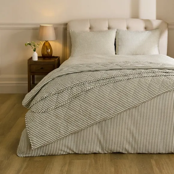 Camille Stripe Brushed Bedspread 3