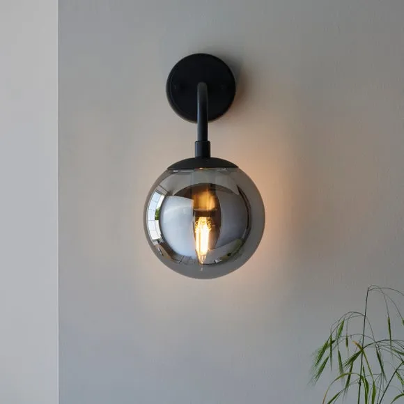Vogue Newton Wall Light 2