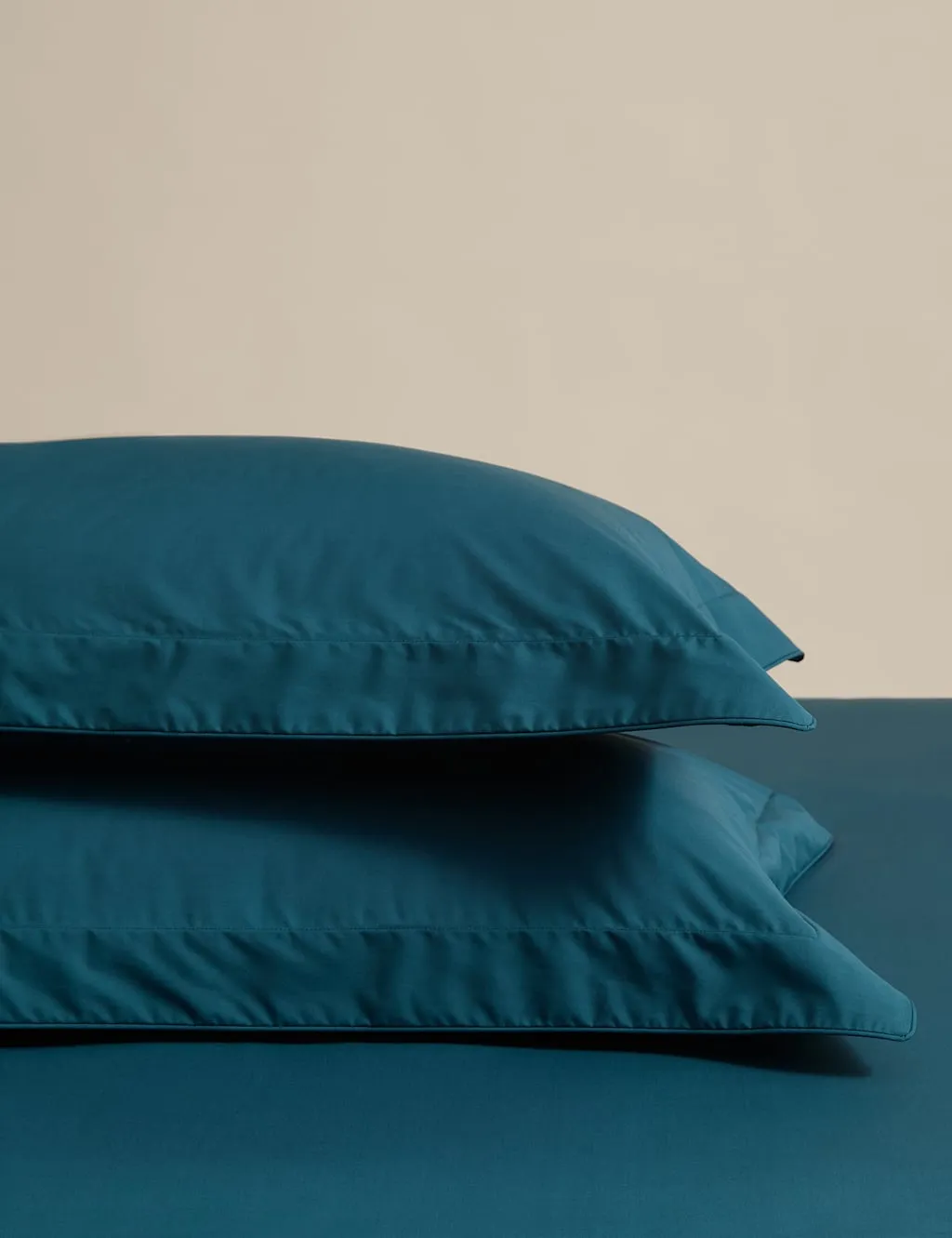 M&S 2 Pack Egyptian Cotton 230 Thread Count Crisp Oxford Pillowcases Teal