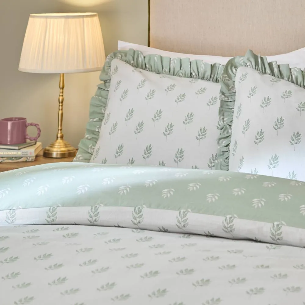 Wylder Ava Leaf Print Reversible Duvet Cover Set in White 2