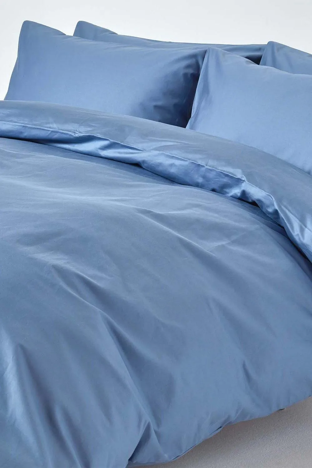 Homescapes Egyptian Cotton Duvet Cover with Pillowcase 1000 TC in Blue 2