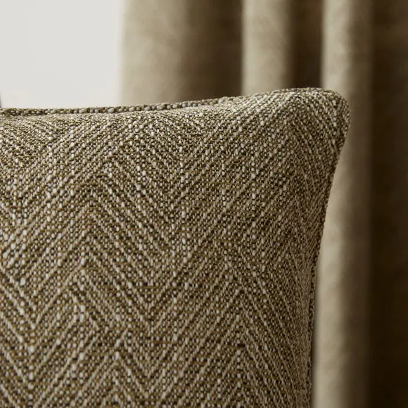 Knox Global Square Cushion 2