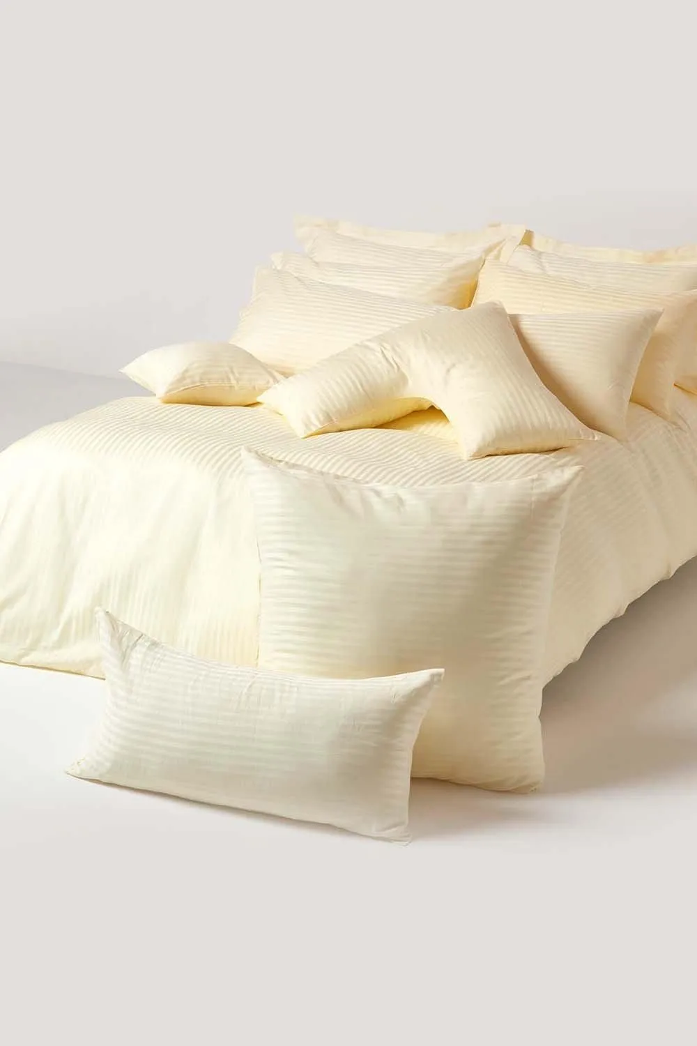 Homescapes Egyptian Cotton Super Soft V Shaped Pillowcase 330 TC in Bright Yellow 5