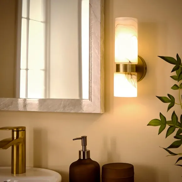 Hotel Kimpton Alabaster Bathroom Linear Wall Light 2