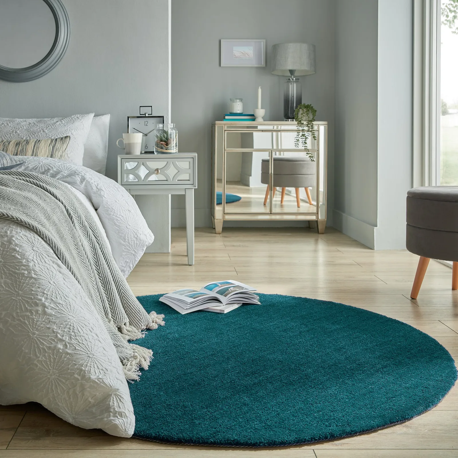 Isla Circle Rug Isla Peacock