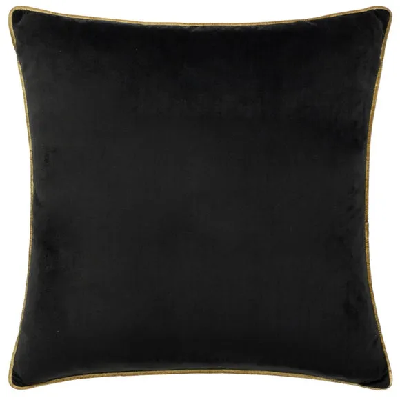 Furn. Square Cushion 3