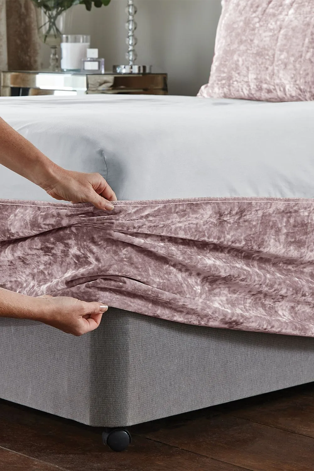 Catherine Lansfield 'Crushed Velvet' Divan Base Wrap in Pink 3