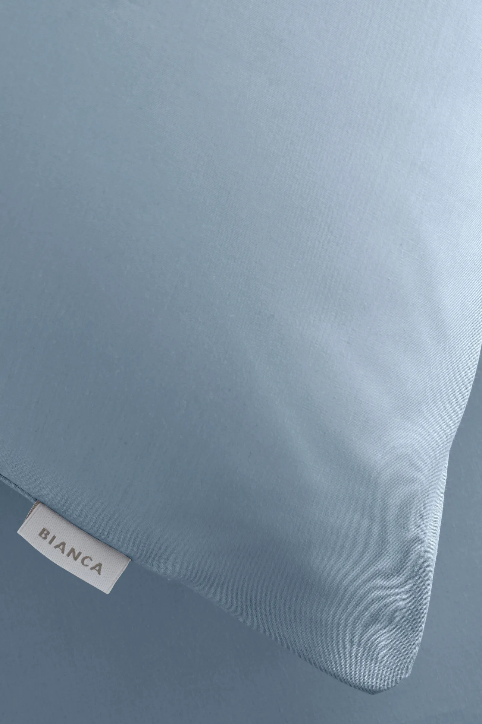 Bianca '200 Thread Count Cotton Percale' Standard Pillowcase Pair in Blue 3