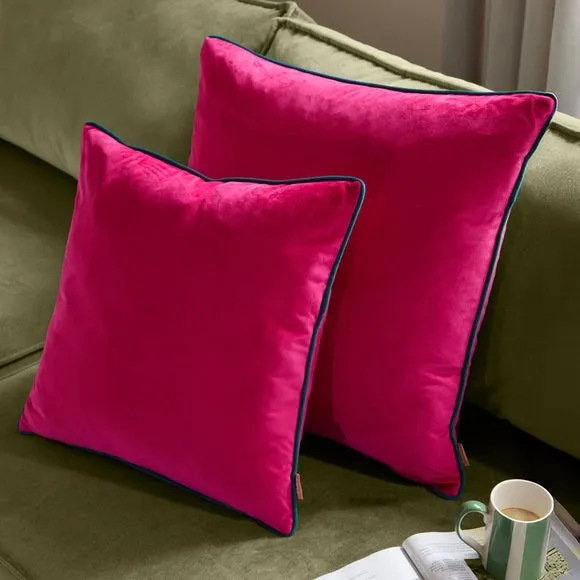 Furn. Square Cushion 5