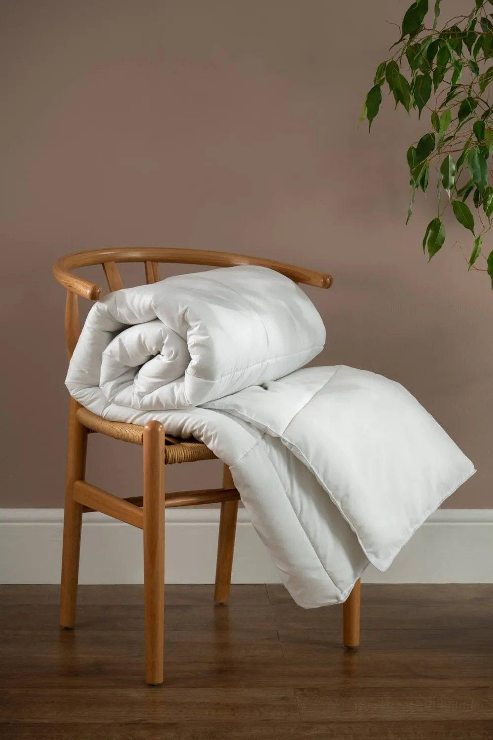 Soak&Sleep 9 Tog EveryNight Essential Duvet in White