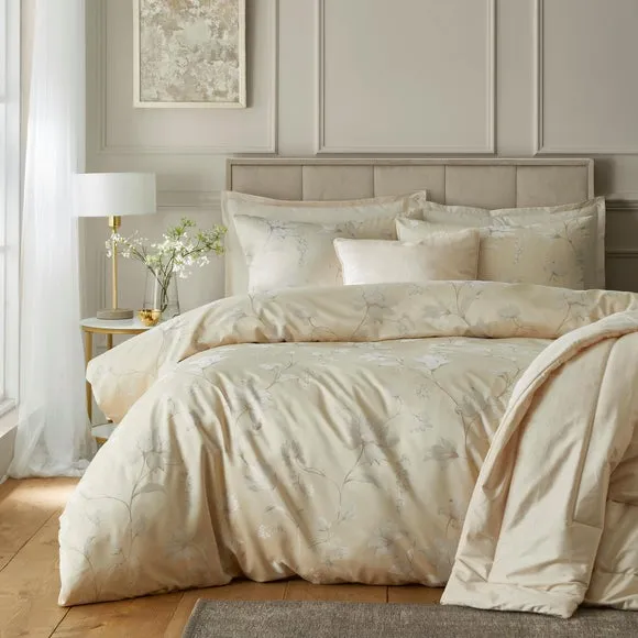 Soiree Lilly Floral Jacquard Duvet Cover & Pillowcase Set 4